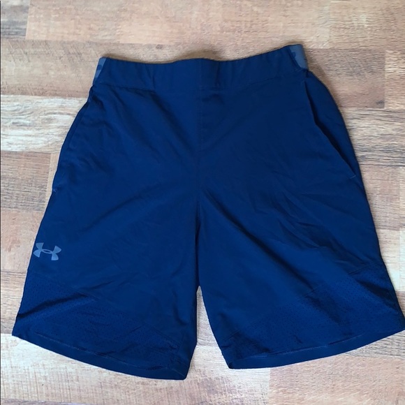 Under Armour Other - EUC above the knee length shorts | under armor